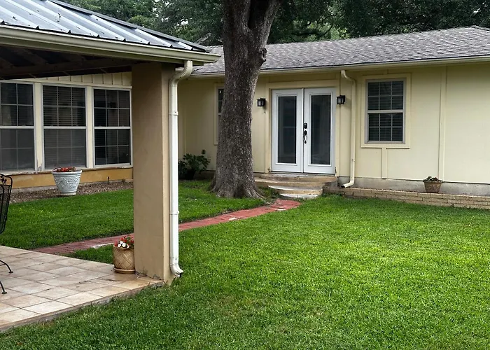 Madeira Homestay Fort Worth