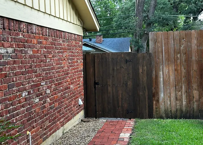 Madeira Homestay Fort Worth